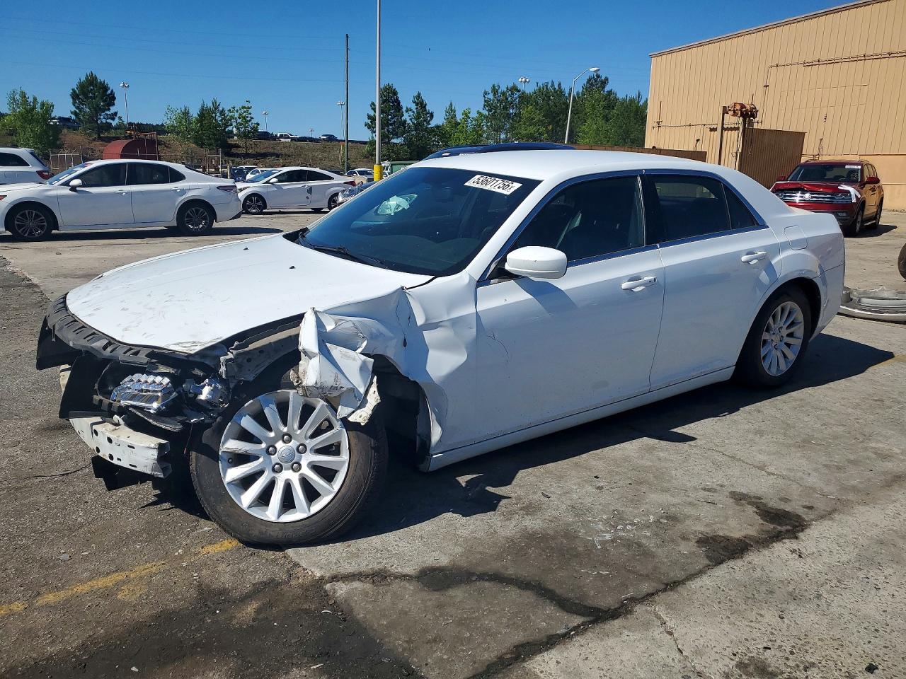 Salvage Chrysler 300 Image