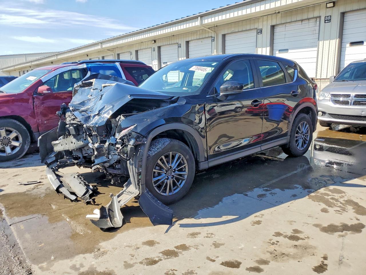 Salvage Mazda Cx Image