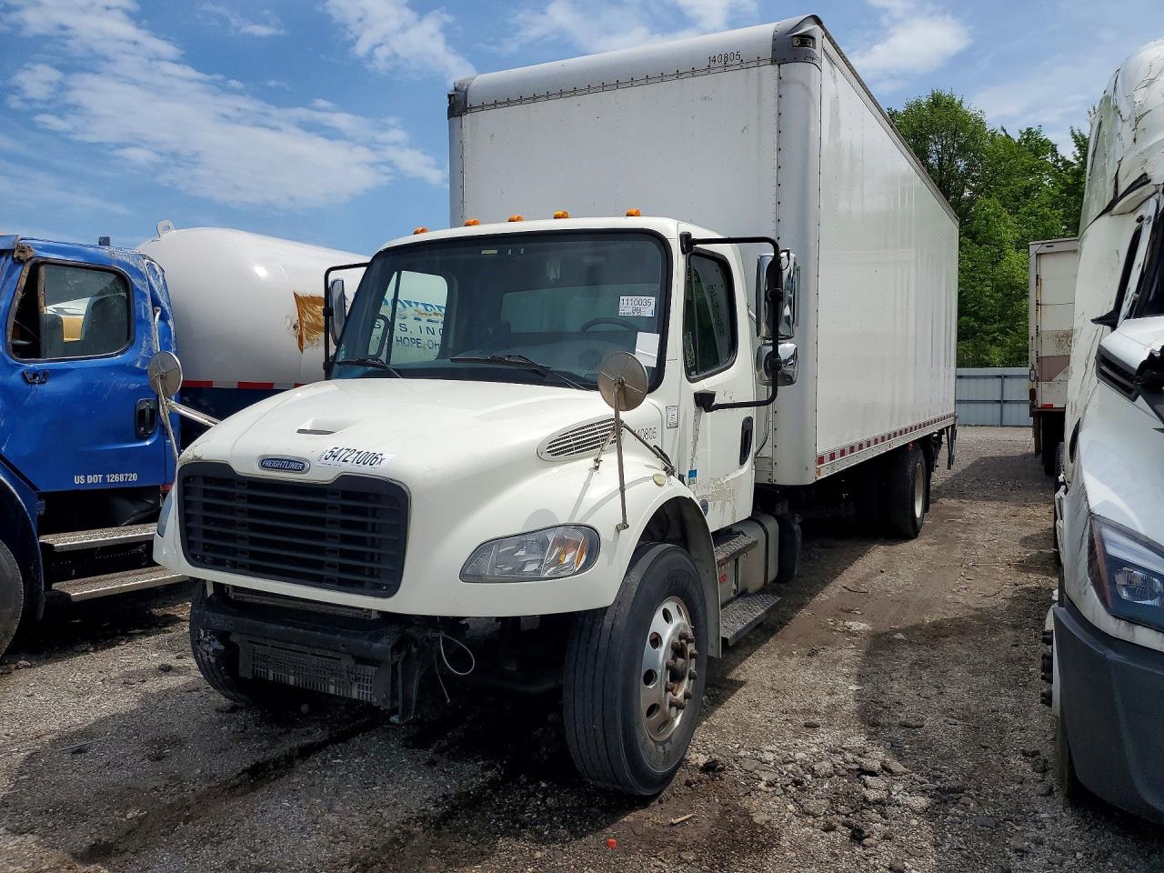 Salvage Freightliner M2 Image