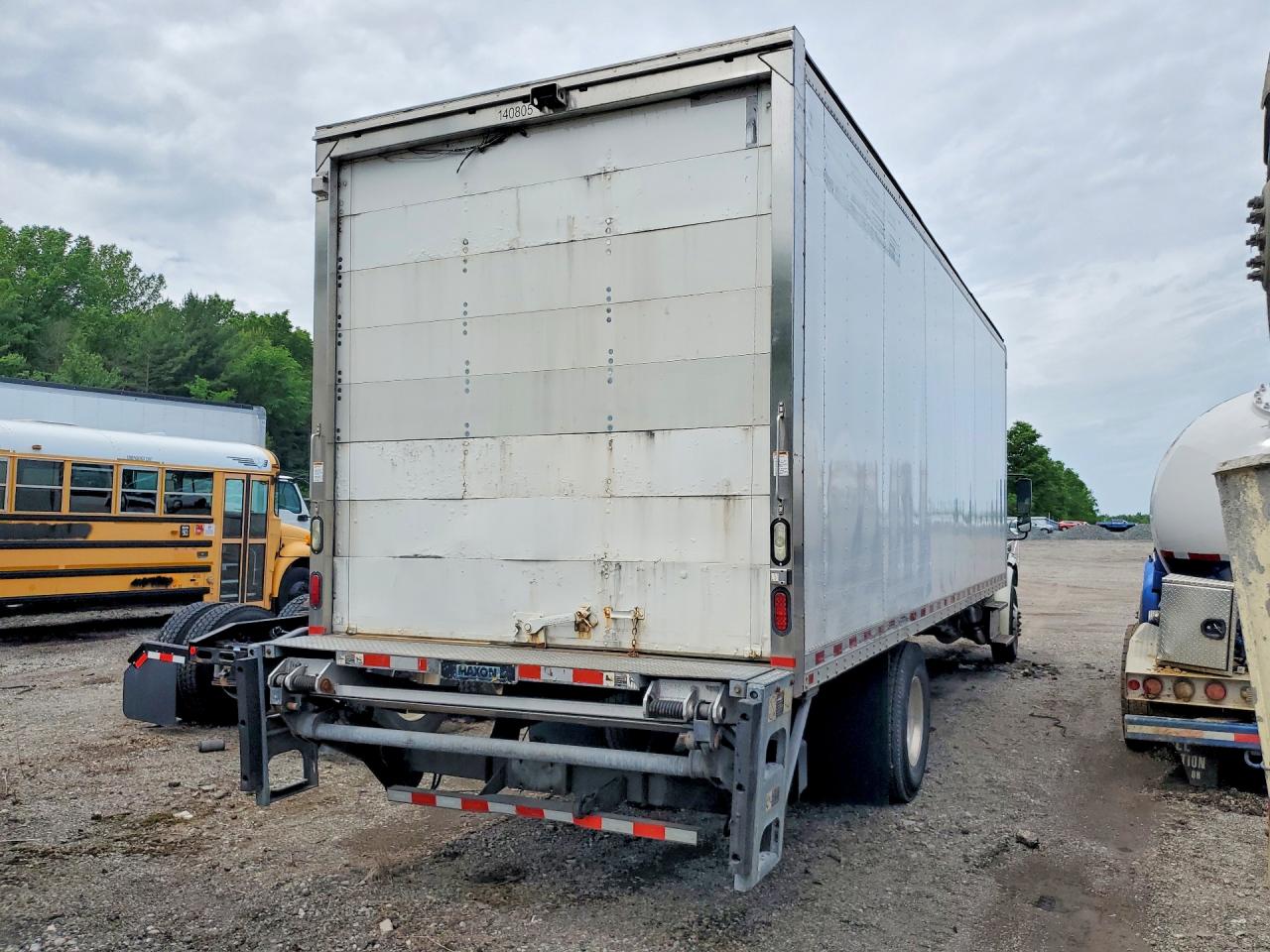 Freightliner M2