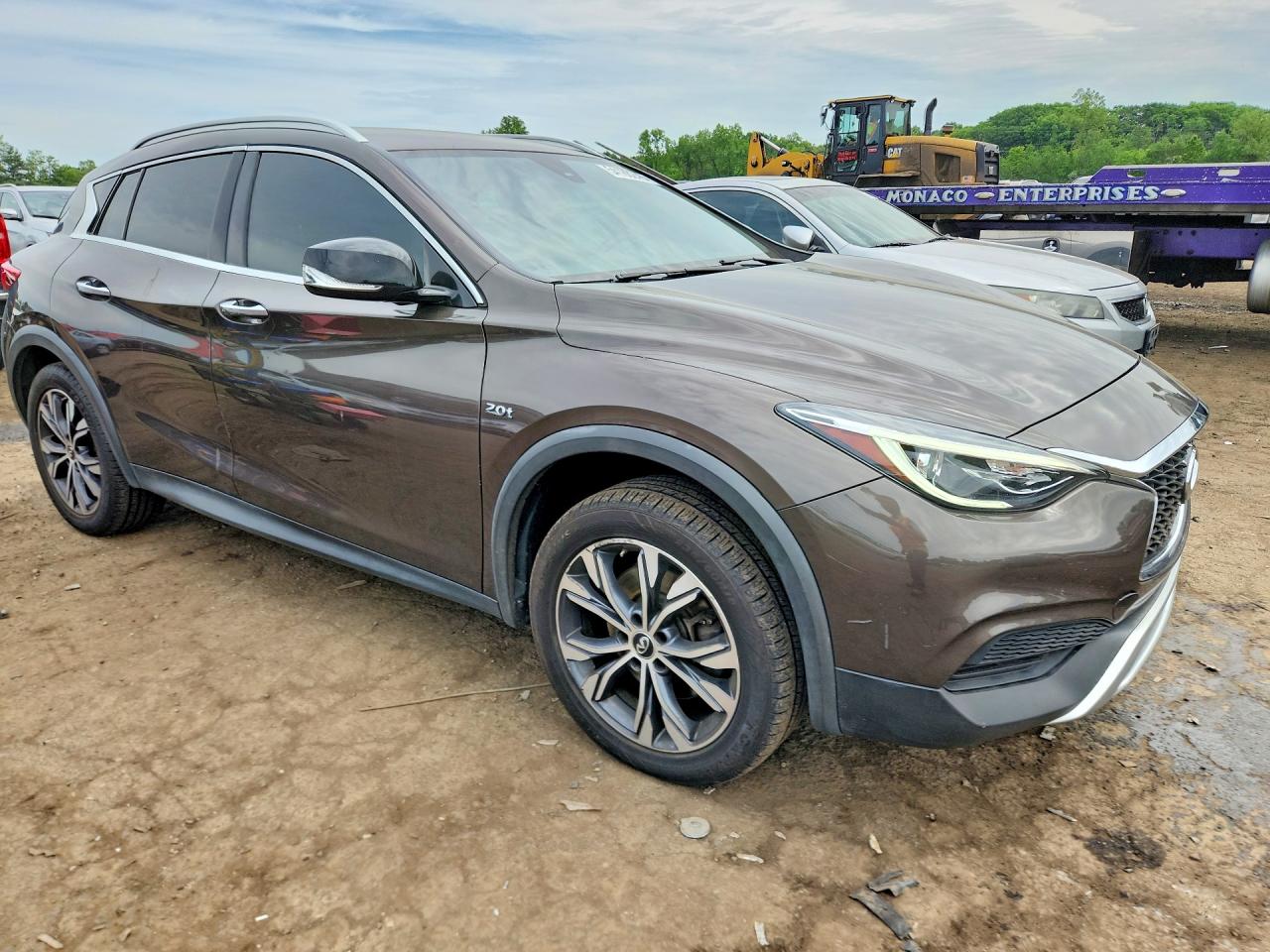 INFINITI Qx Luxury
