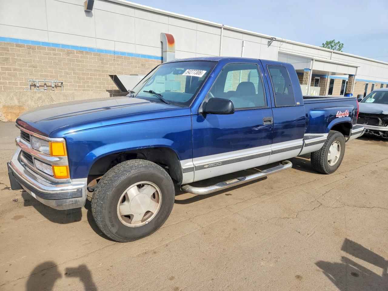 Salvage Chevrolet Gmt Image