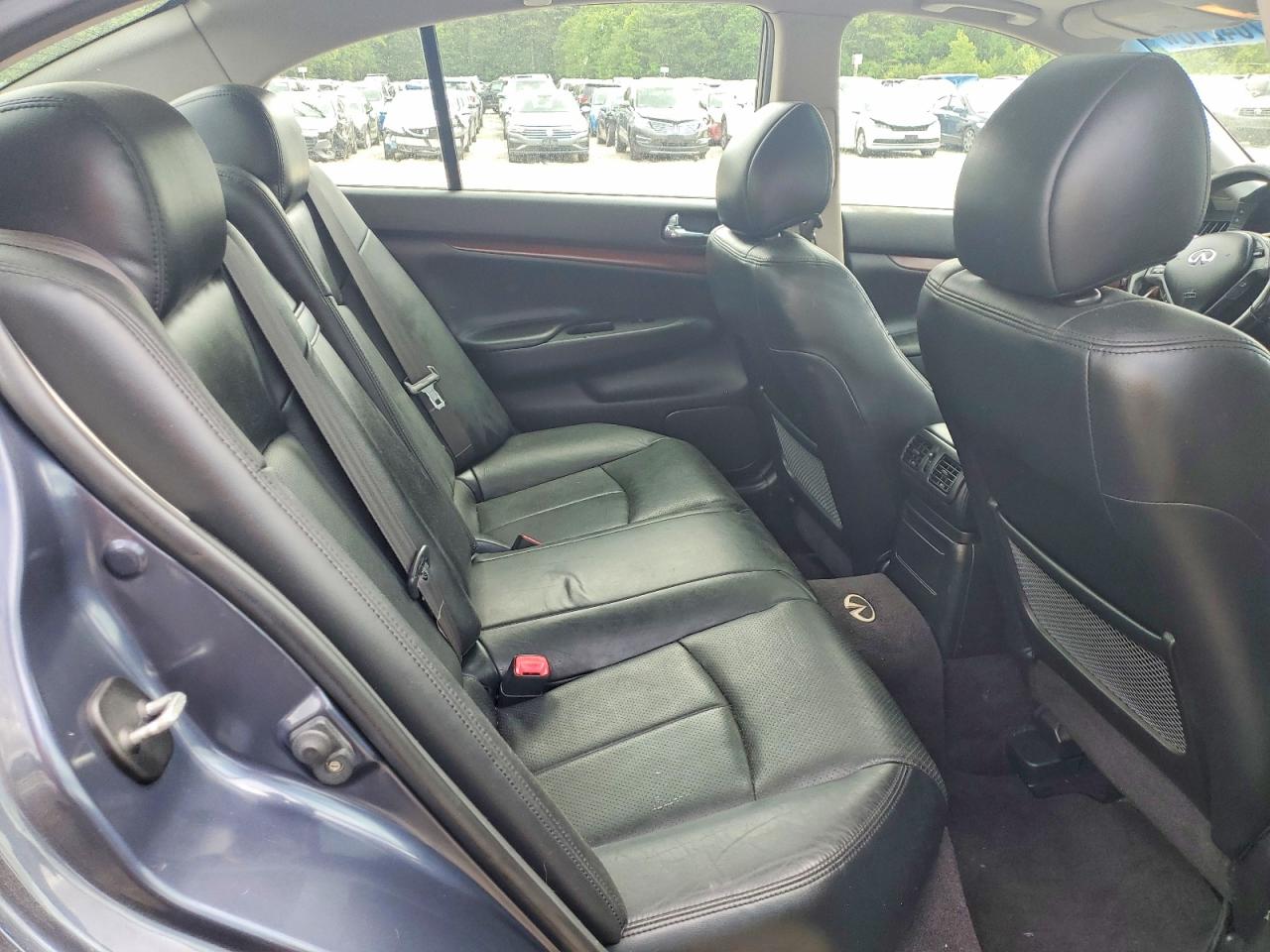 INFINITI G37 X