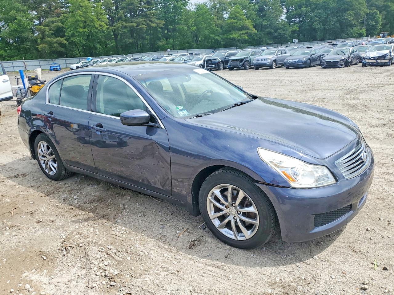 INFINITI G37 X