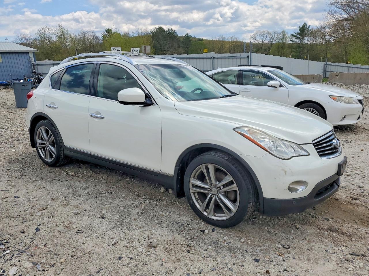 INFINITI Ex Base