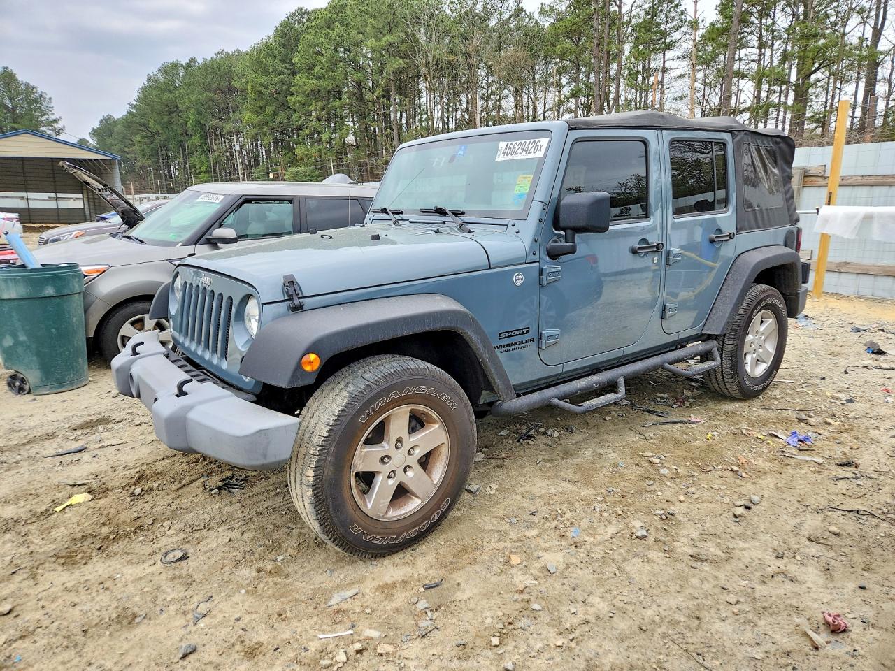 Salvage Jep Wrangler Image