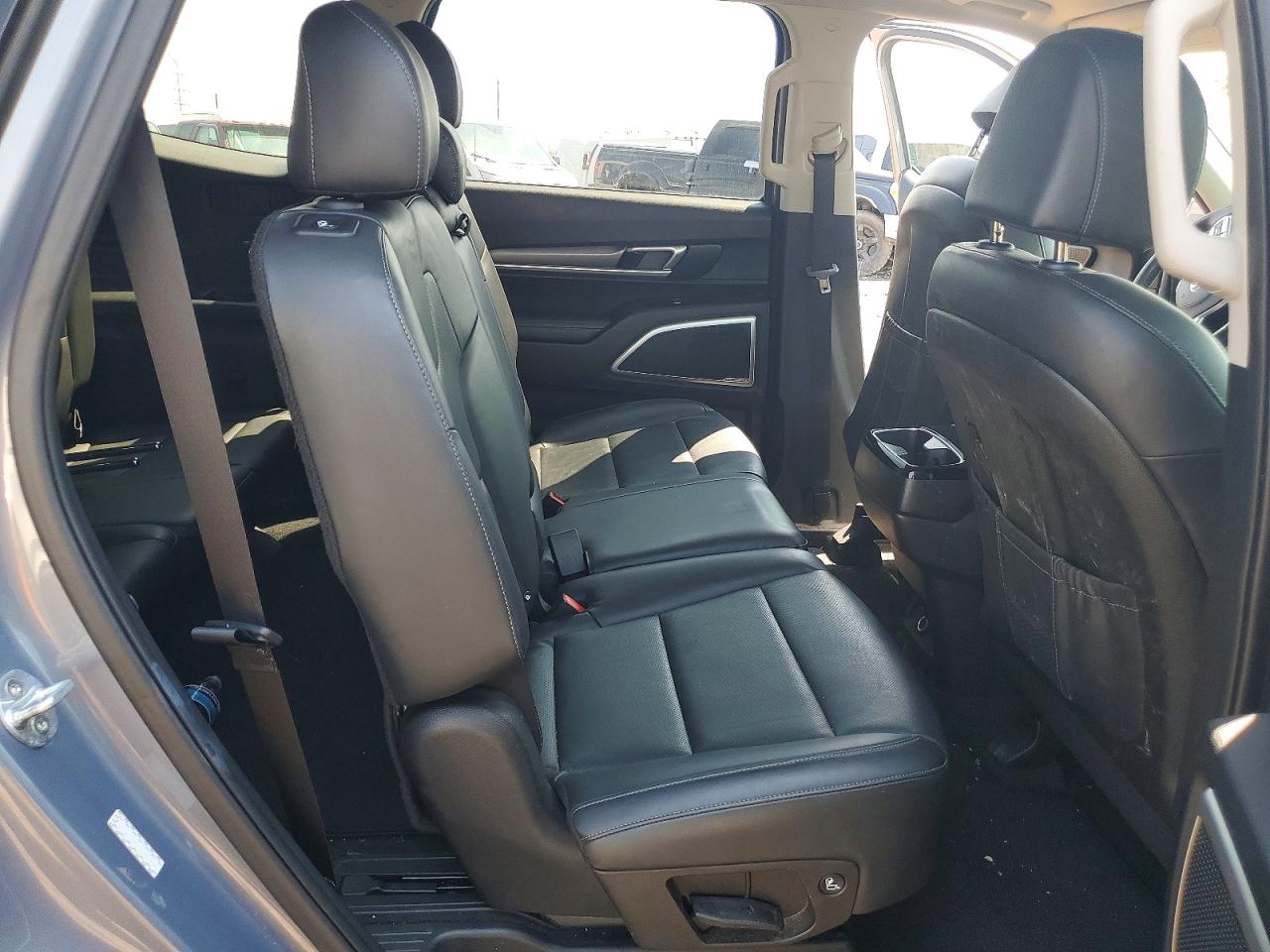 Kia Telluride Lx