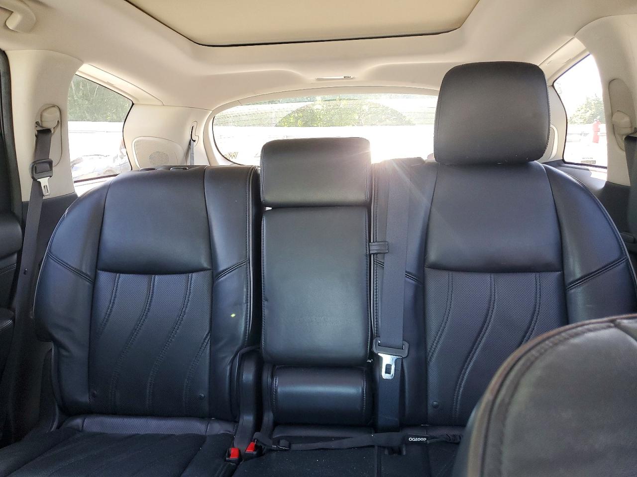 INFINITI JX35 Base