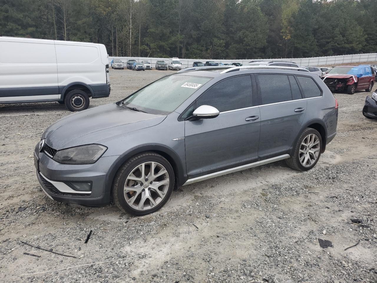 Salvage Volkswagen Golf Image