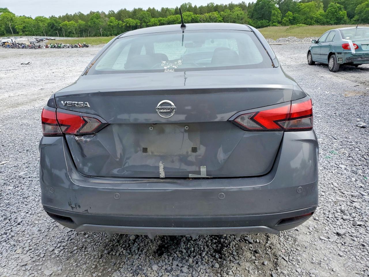 Nissan Versa S