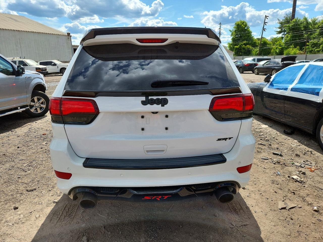 Jeep Cherokee Srt-8