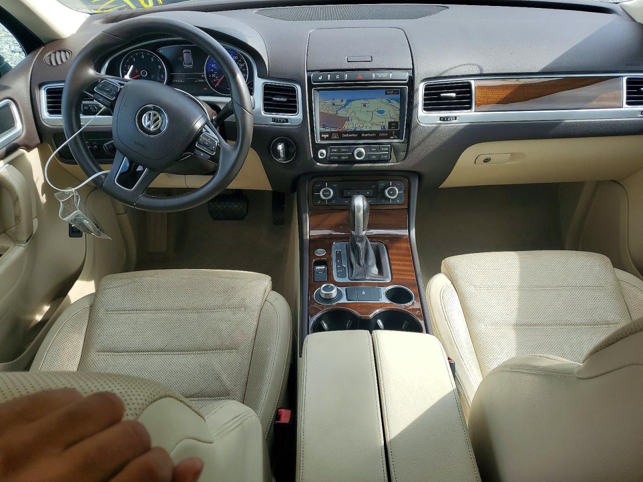 Volkswagen Touareg Sport