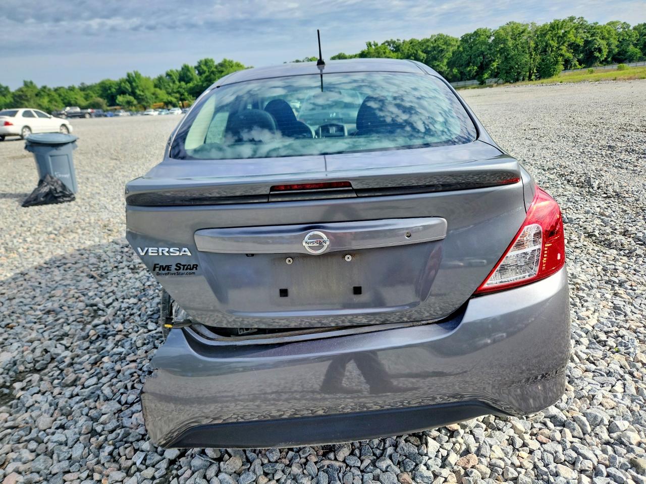 Nissan Versa S Plus