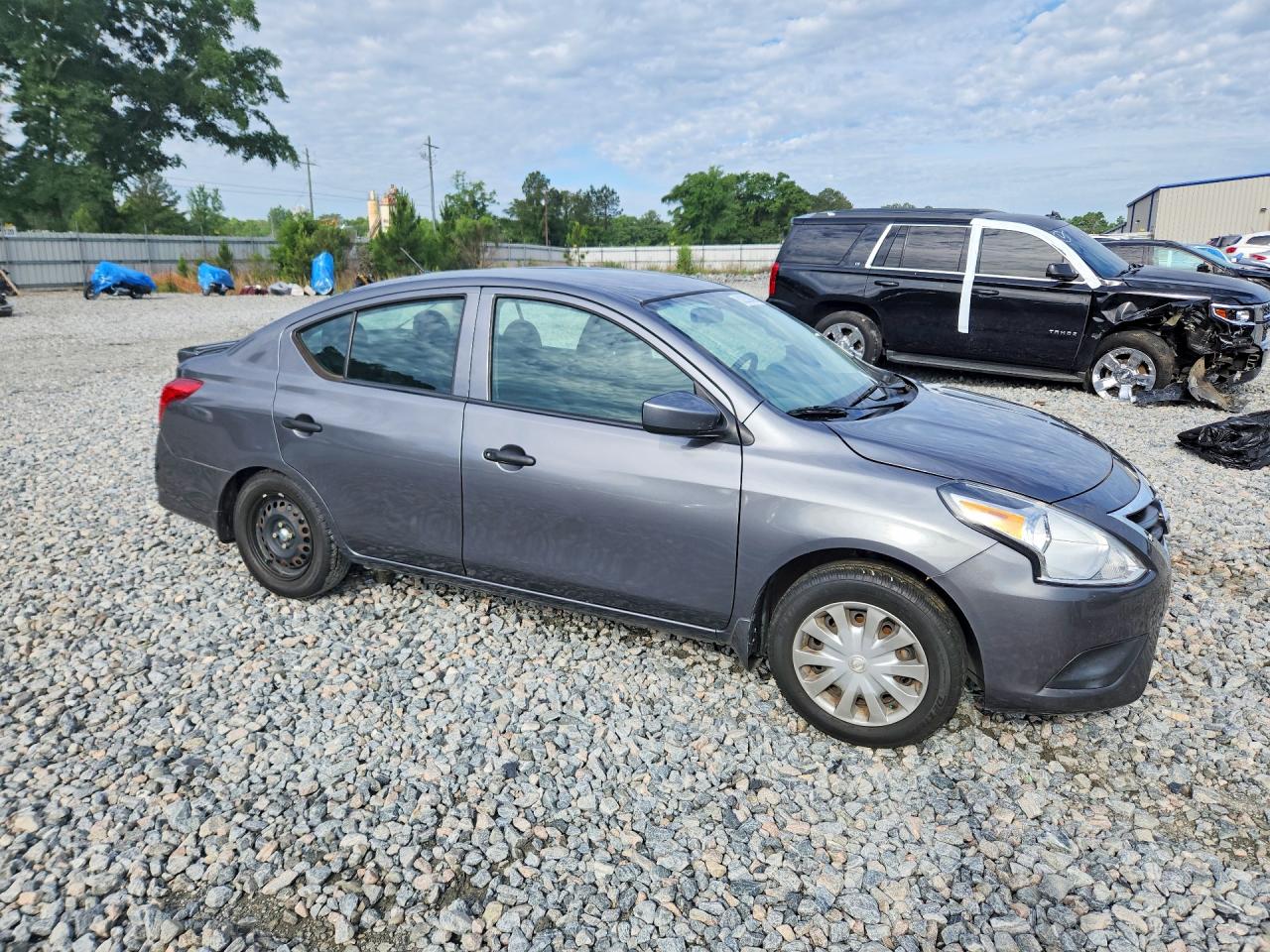 Nissan Versa S Plus