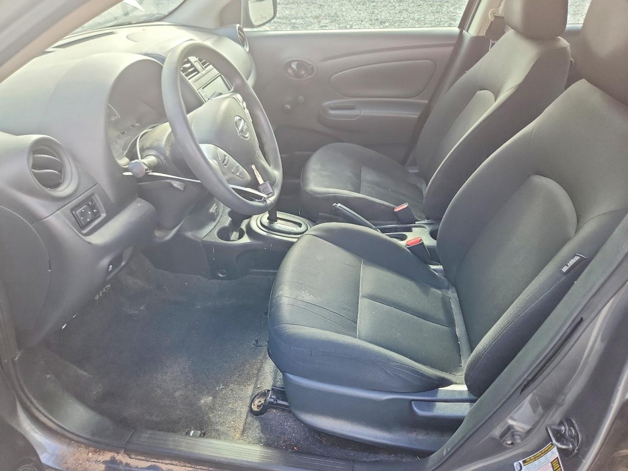 Nissan Versa S Plus