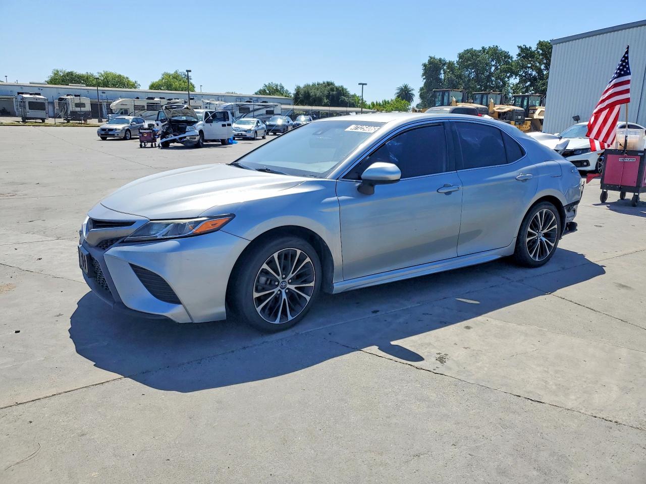 Salvage Toyota Camry Image