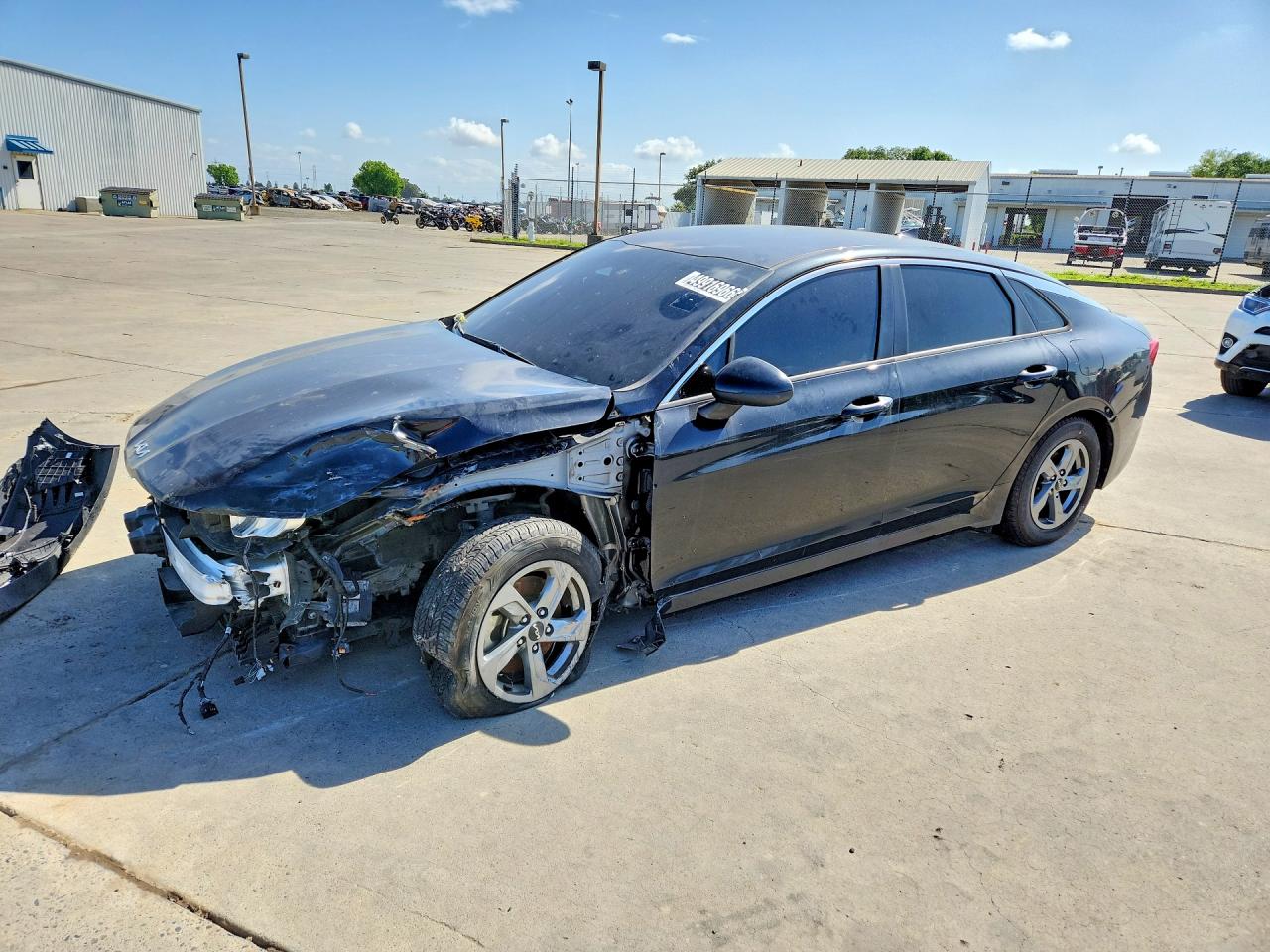 Salvage Kia K5 Image