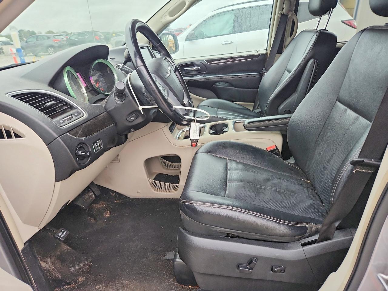 Chrysler Minivan Touring L