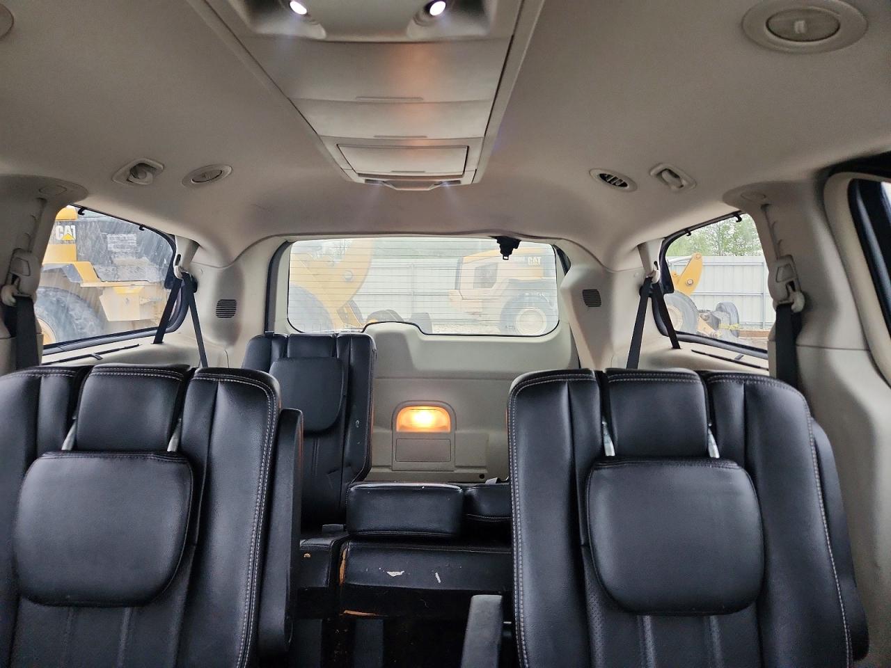 Chrysler Minivan Touring L