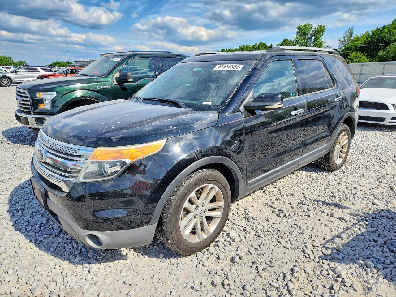 Salvage Ford Explorer Image