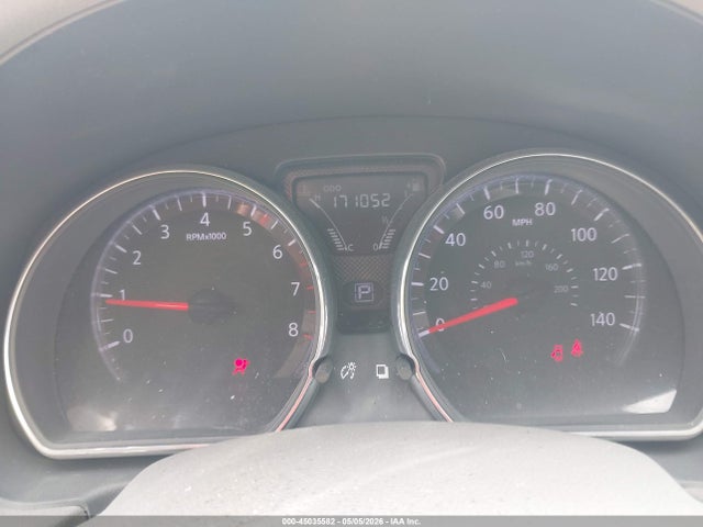 Nissan Versa 1.6 Sv