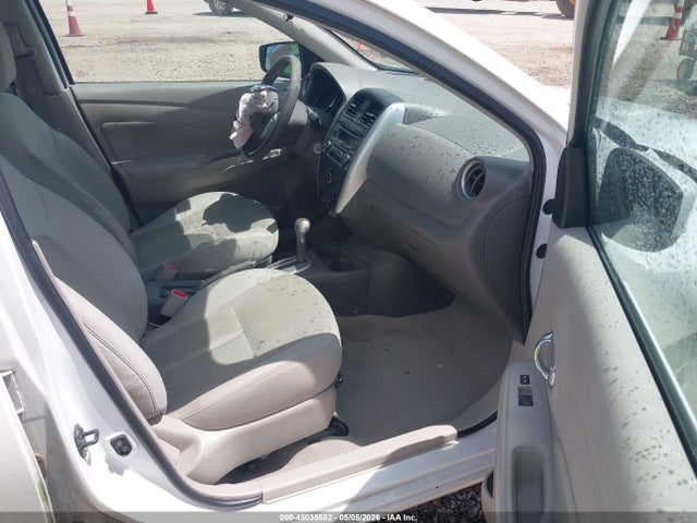 Nissan Versa 1.6 Sv