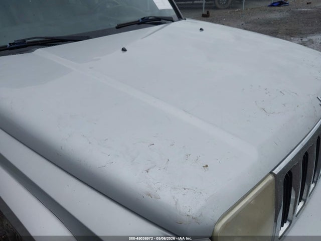 Jeep Commander Sport