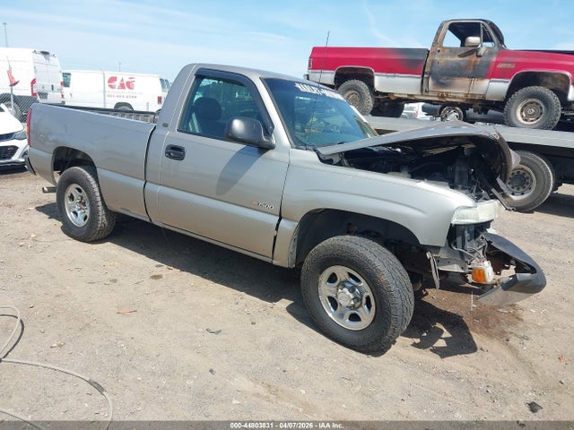 Salvage Chevrolet Silverado 1500 Image