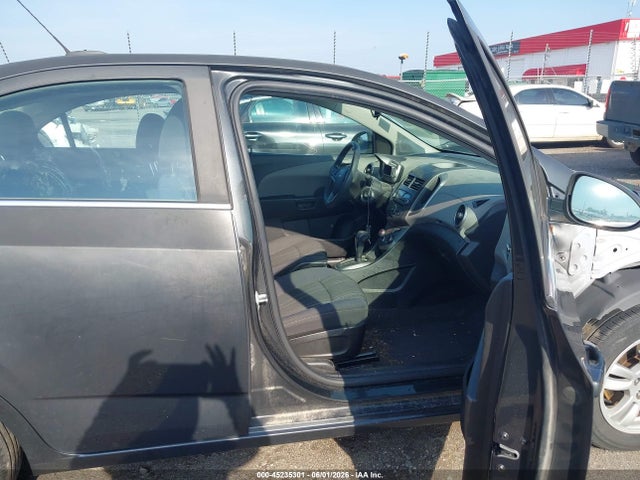 Chevrolet Sonic Lt Auto