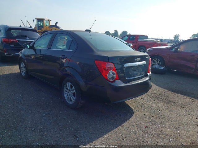 Chevrolet Sonic Lt Auto