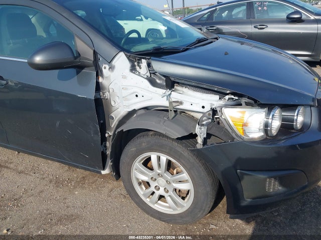 Chevrolet Sonic Lt Auto
