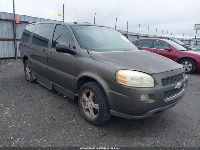 Salvage Chevrolet Uplander Image