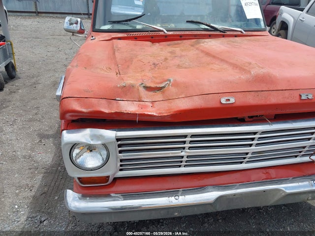 Ford F-100