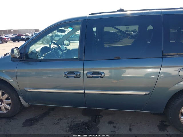 Chrysler Town & Country Touring