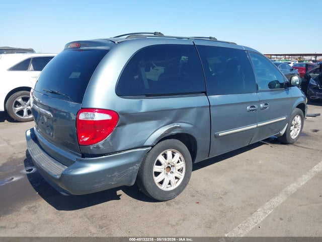 Chrysler Town & Country Touring