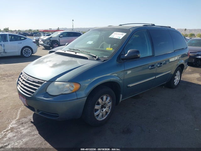 Chrysler Town & Country Touring