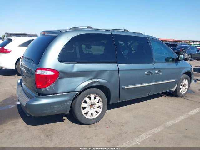 Chrysler Town & Country Touring