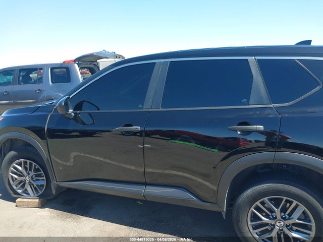 Nissan Rogue S Fwd