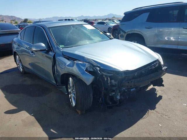 INFINITI Q50 3.0t Luxe