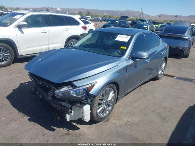 INFINITI Q50 3.0t Luxe