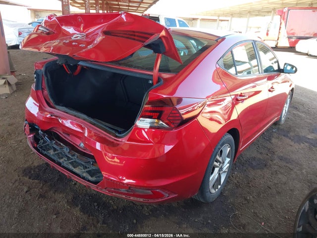 Hyundai ELANTRA Sel