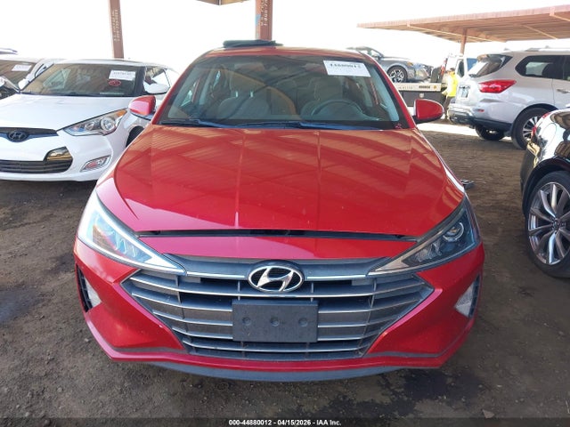Hyundai ELANTRA Sel