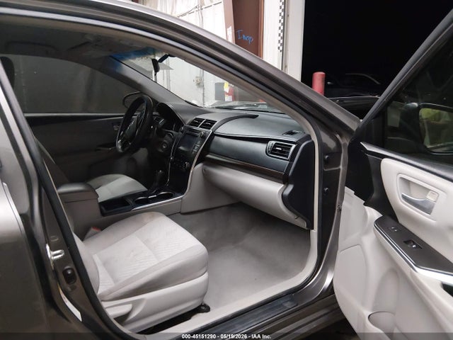 Toyota Camry Le