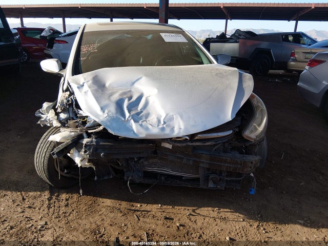 Hyundai ELANTRA Limited
