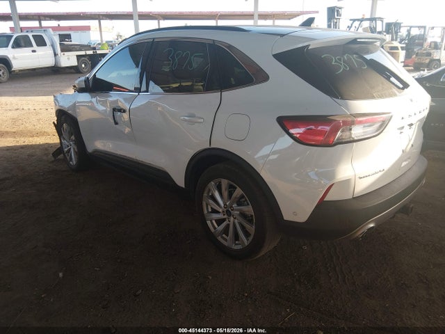 Ford Escape Titanium Hybrid