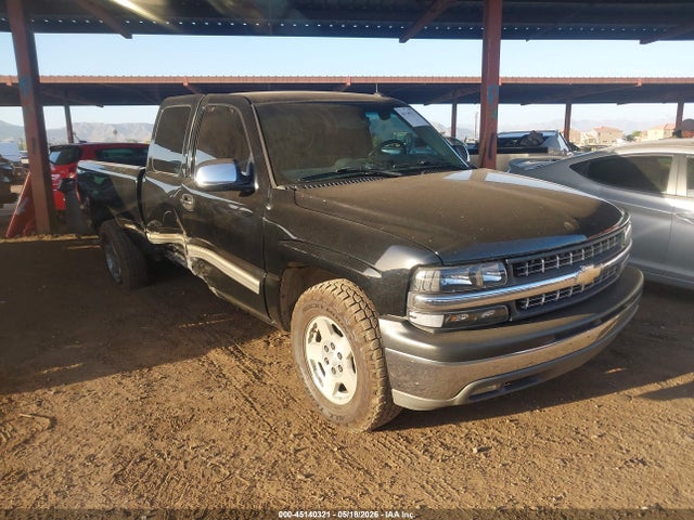 Salvage Chevrolet Silverado 1500 Image