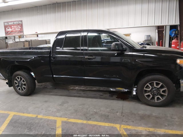 Toyota Tundra Sr5 5.7l V8