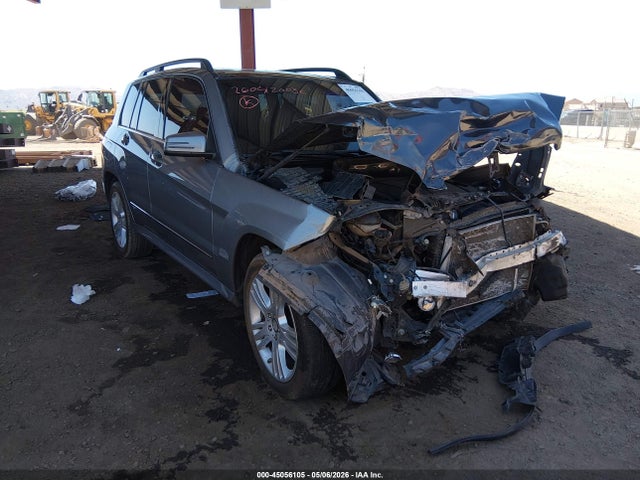 Salvage Mercedes-Benz GLK Image