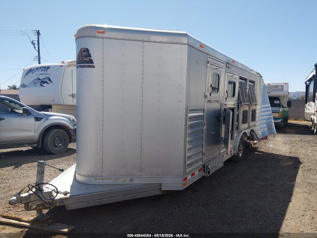 Elite Horse Trailer 20ft