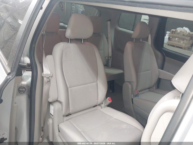 Kia Sedona Lx
